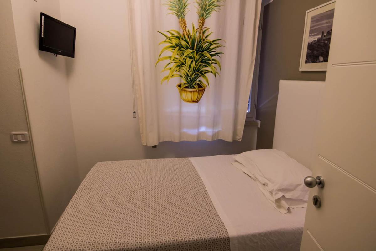 Hotel Mirella 卡斯蒂里昂纳·德拉佩 客房 照片